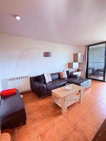 Location de vacances pour 8 personnes, avec piscine ainsi que balcon et vue à Navata - 2