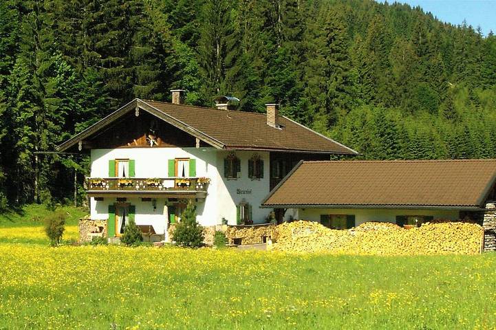 Ferienhaus für 6 Personen, mit Balkon und Garten, mit Haustier in Krün