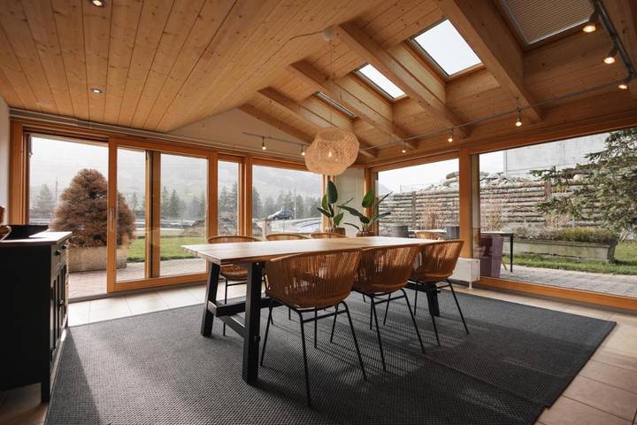 Ferienwohnung für 6 Personen, mit Terrasse und Garten sowie Ausblick in Reichenbach im Kandertal