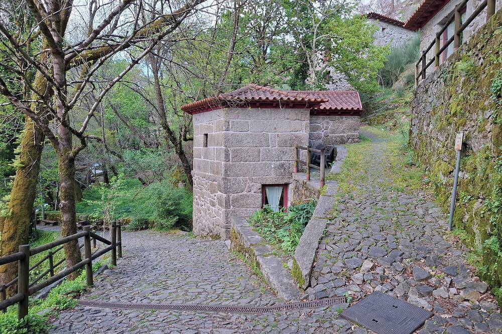 Pontido Village - Silvino's House in Fafe, Distrito de Braga