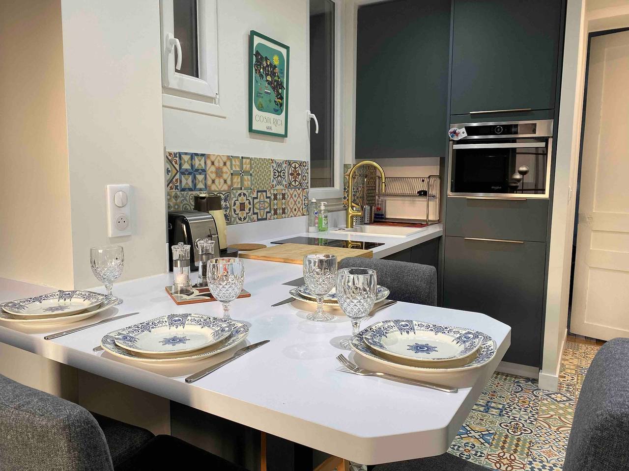 Entire apartment, Apartment 'Superbe Quartier Latin' with Shared Terrace, Shared Garden and Wi-Fi in Paris, Ile de France