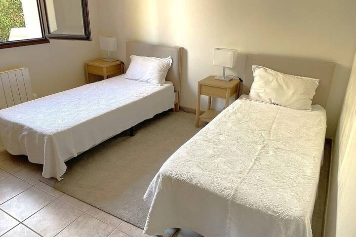 Location de vacances pour 4 personnes, avec balcon et jardin à Conjux - 3