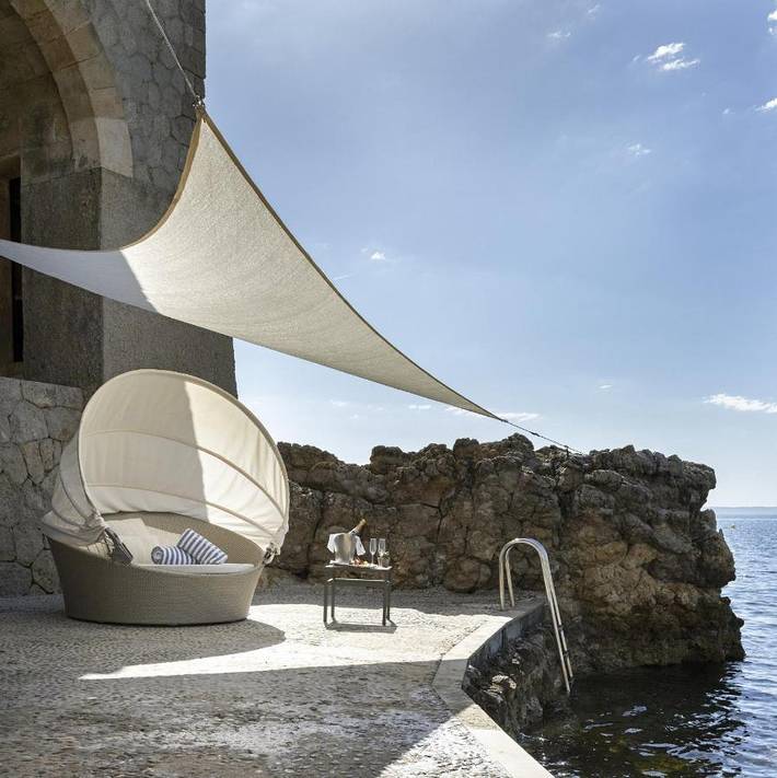 Apartamento para 2 personas, con Balcón y Jacuzzi además de Terraza y Jardín en Cas Català