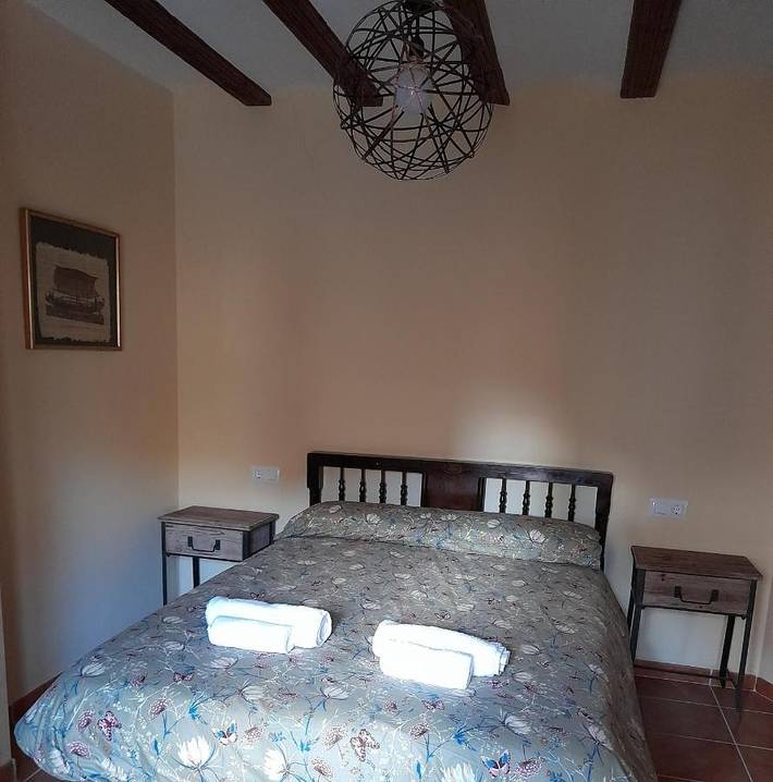 Casa rural para 6 personas, con balcón en Els Ports - 2