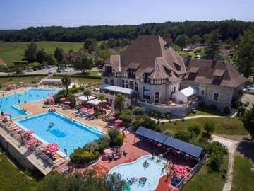 Gîte pour 6 personnes, avec jardin ainsi que terrasse et piscine à Daumazan-sur-Arize