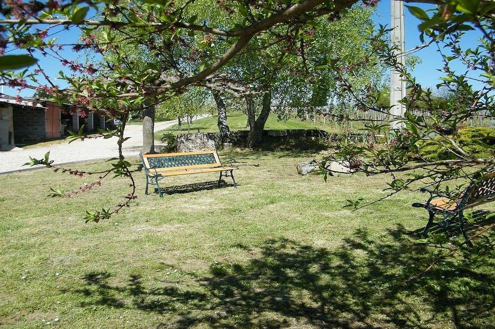Vu Sur Le Canal 4 - Une Nouvelle Vie Au Soleil in Puisseguin, Région de Libourne