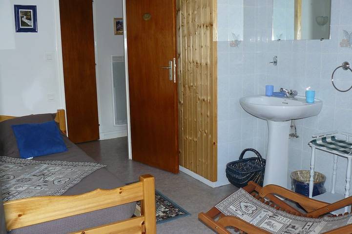 Gîte pour 7 personnes, avec jardin et balcon à Garin - 4