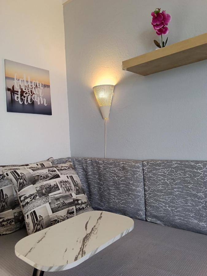 Location de vacances pour 2 personnes, avec vue ainsi que jardin et balcon dans Stavros - 3