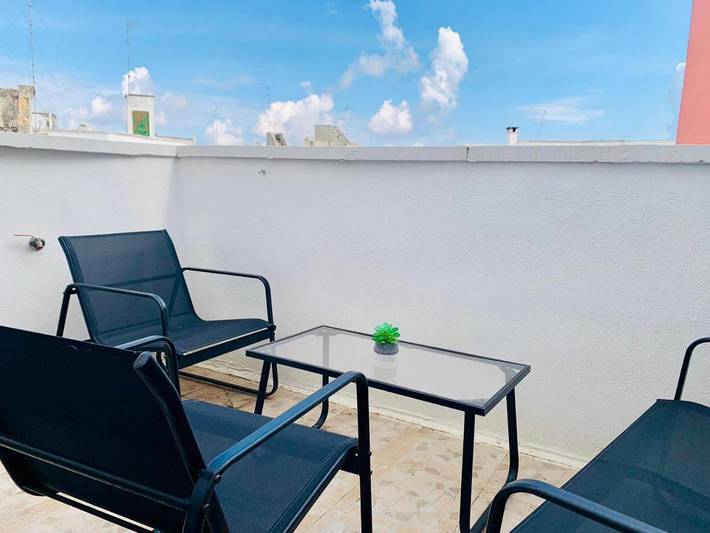 Location de vacances pour 5 personnes, avec Balcon ainsi que Terrasse et Vue à Carmiano