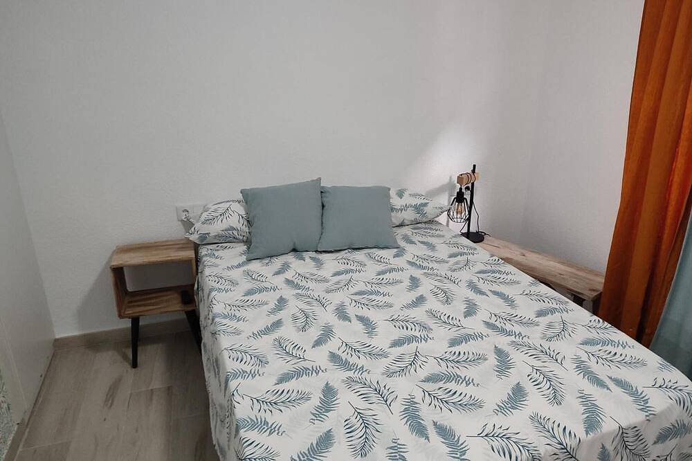 Entire apartment, Apartment 'Las Flores 1' with Wi-Fi and Air Conditioning in Murcia, Murcia Inland