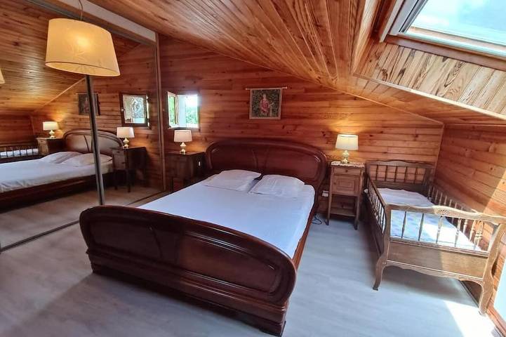Location de vacances pour 15 personnes, avec jardin à Valprionde - 3