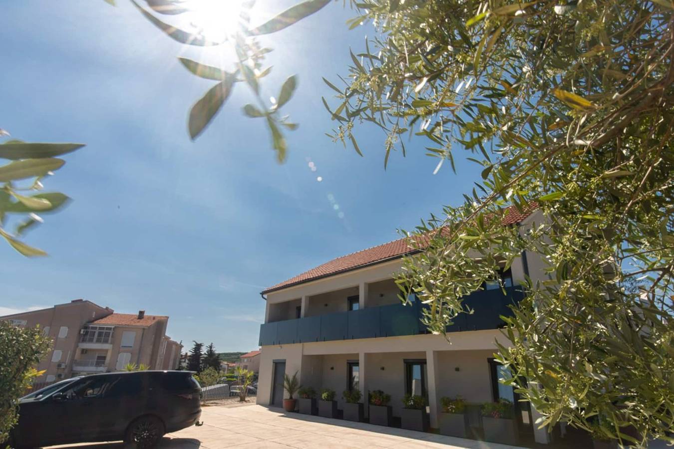 Ganze Wohnung, Villa Luisole Apartment °3 bietet eine perfekte Mischung aus Eleganz, Komfort und Praktikabilität und garantiert einen unvergesslichen Aufenthalt in dieser bezaubernden Destination. in Krk Stadt, Krk