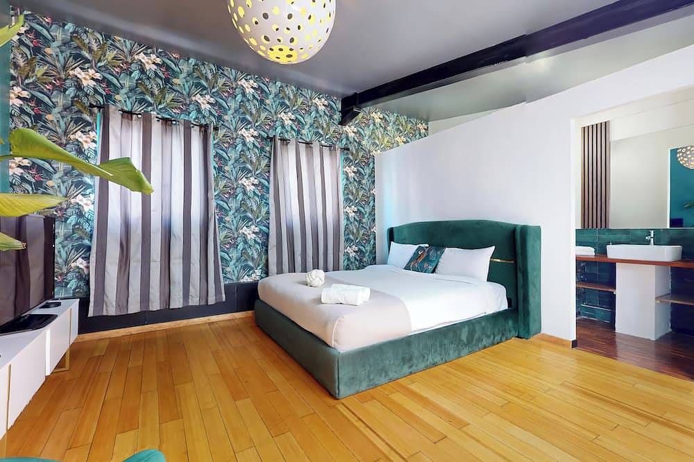 Loft Atelier Design Near Paris & La Défense in Suresnes, Hauts-de-Seine