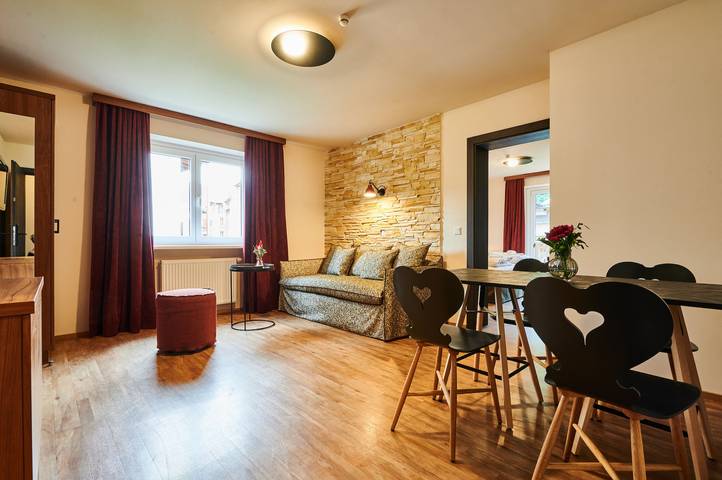 Apartament wakacyjny dla 4 osób, z ogród i sauna, zwierzęta dozwolone w Kaprun