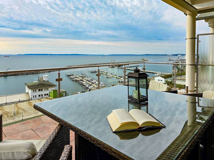 Ferienwohnung für 4 Personen, mit Ausblick und Balkon sowie Seeblick und Sauna in Sassnitz - 2