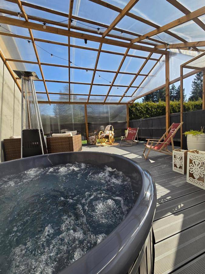 Apartamento de vacaciones para 16 personas, con jacuzzi y jardín, Familias con niños - 1