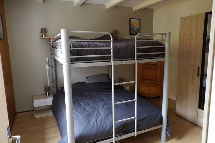 Gîte pour 4 personnes, avec jardin à Saint-Martin-sur-la-Chambre - 2