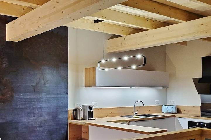 Gîte pour 9 personnes, avec Balcon dans Office De Tourisme D Embrun