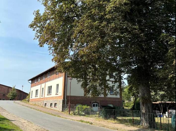 Ferienwohnung für 6 Personen, mit Terrasse und Garten in Carinerland
