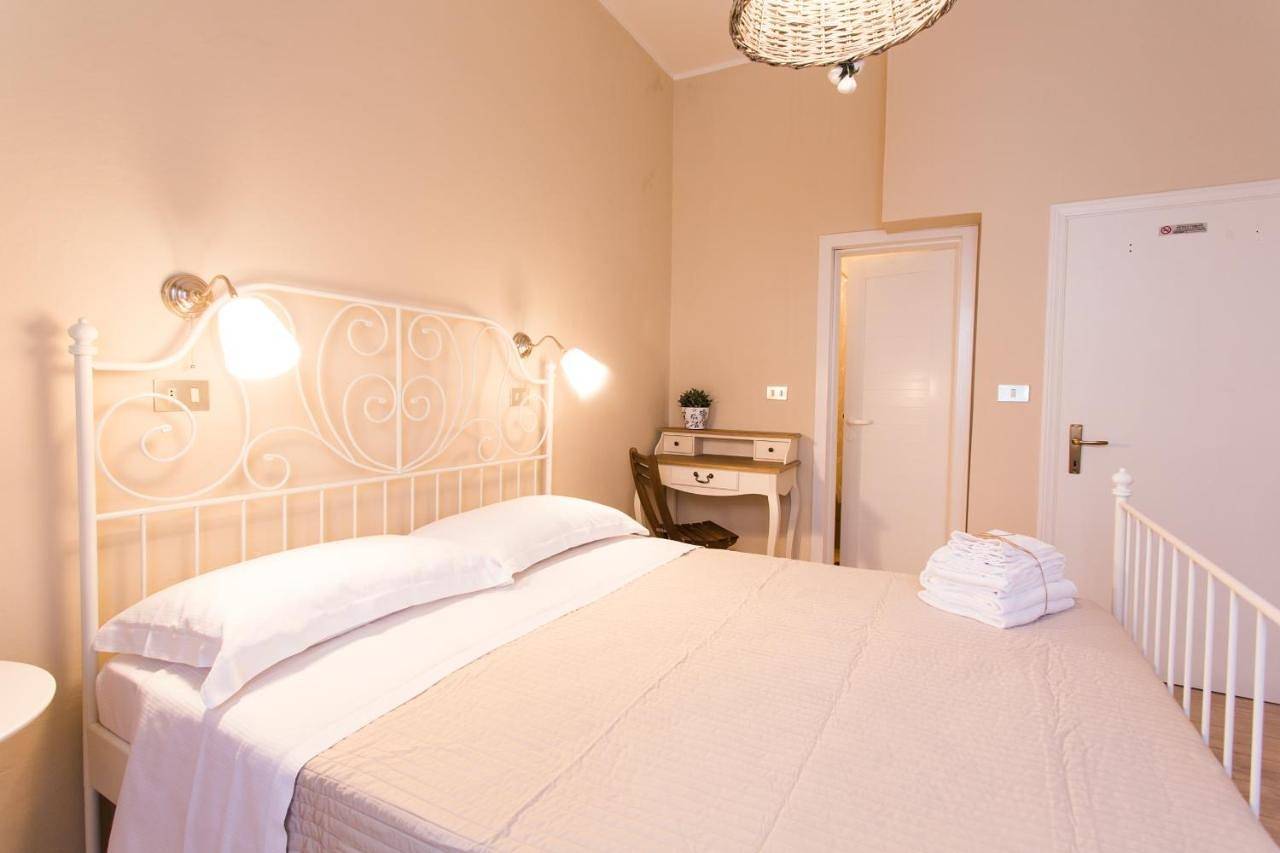 Double Room with Private Bathroom in Romeo 64-65, Cesenatico