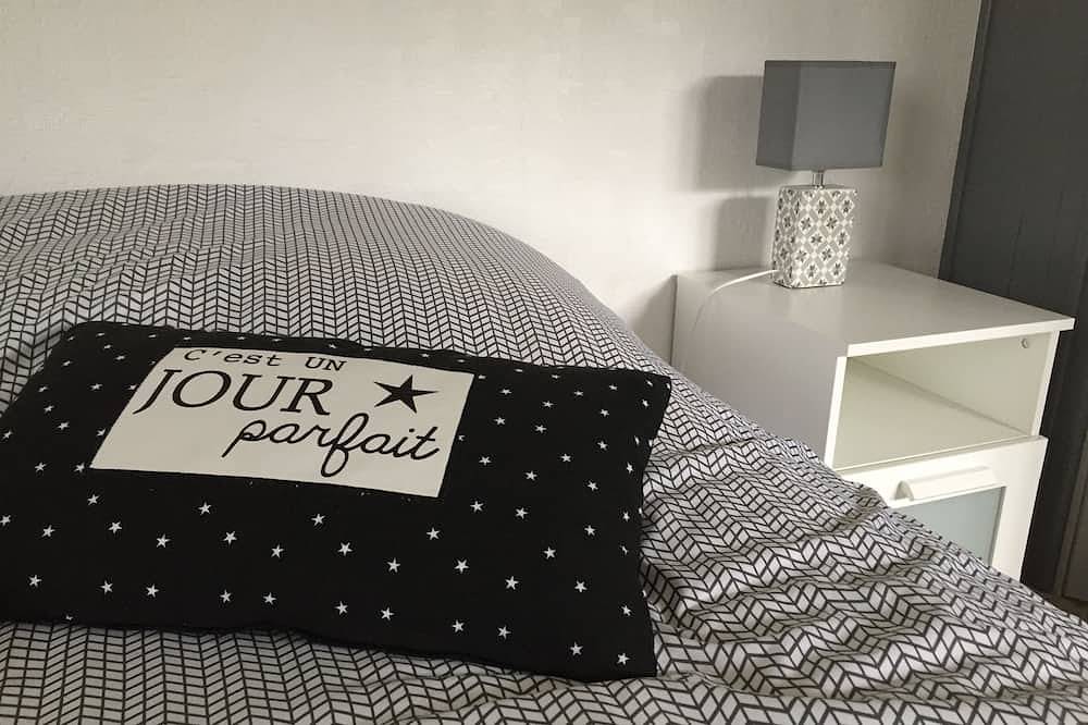 Apartamento entero, Debajo del castillo in Ornans, Doubs (desambiguación)