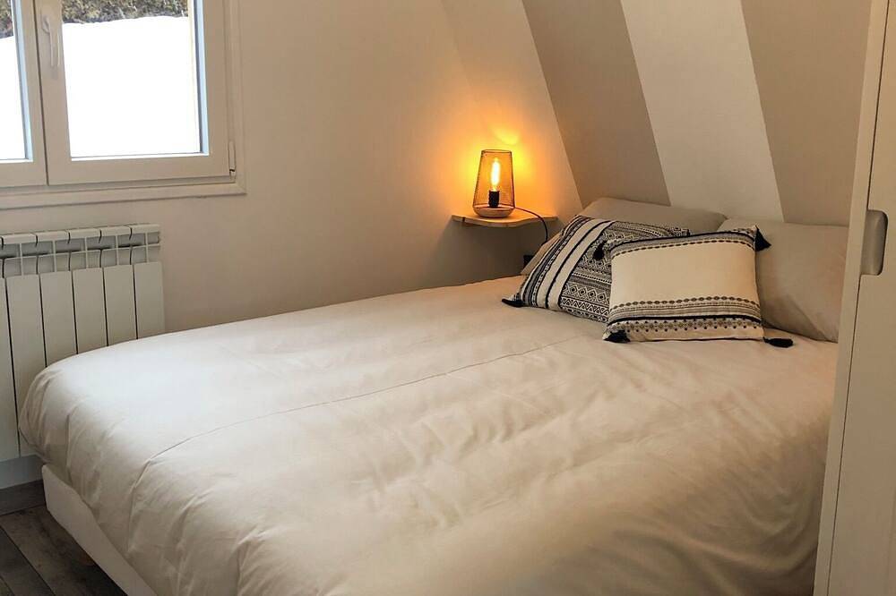 Atypical chalet with enclosed garden and breathtaking views! Rosa-Lila the Tiny-house in Mouthe-Lac et Mont d’Or, Doubs