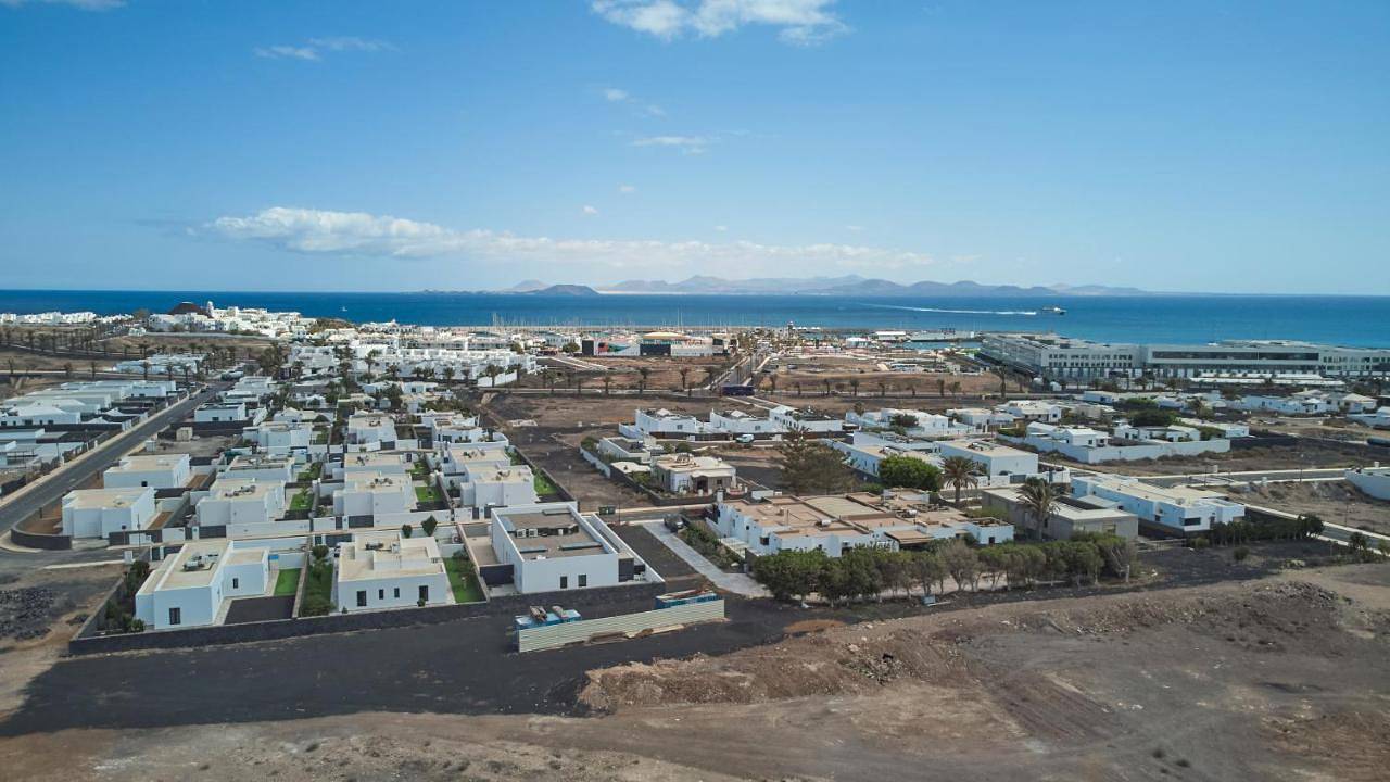 Three-Bedroom House in Playa Blanca, Yaiza