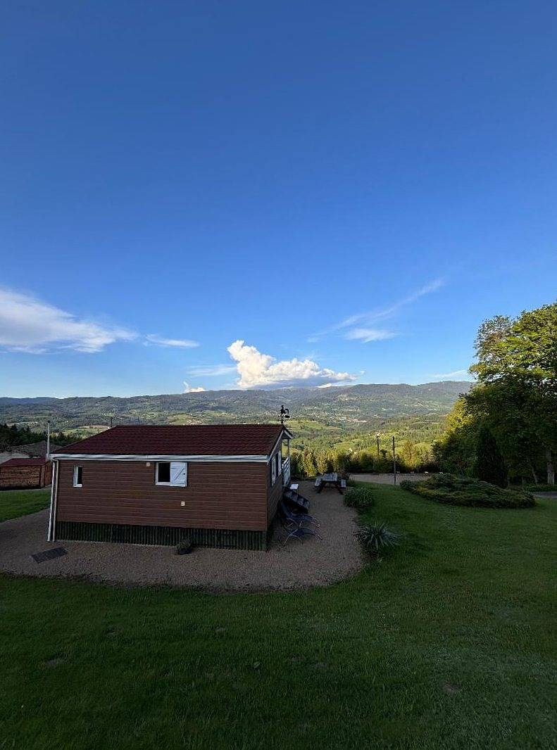 Gîte Chalet "La Paill'hôte" in La Chapelle-Agnon, Parc Naturel Régional Livradois-Forez
