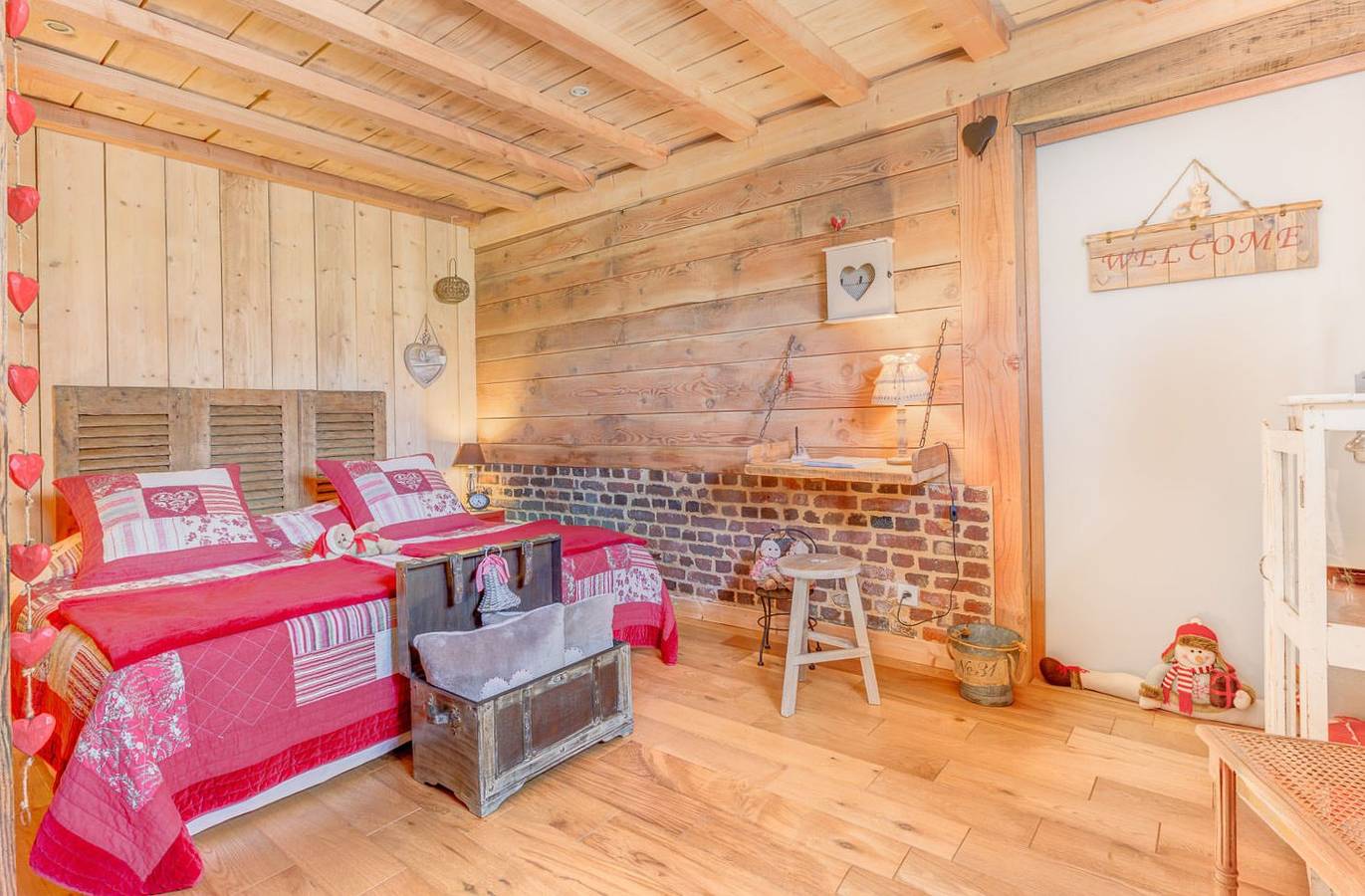 Le Clocher du May - La chambre "Le chalet" in Saint-Germer-de-Fly, Oise