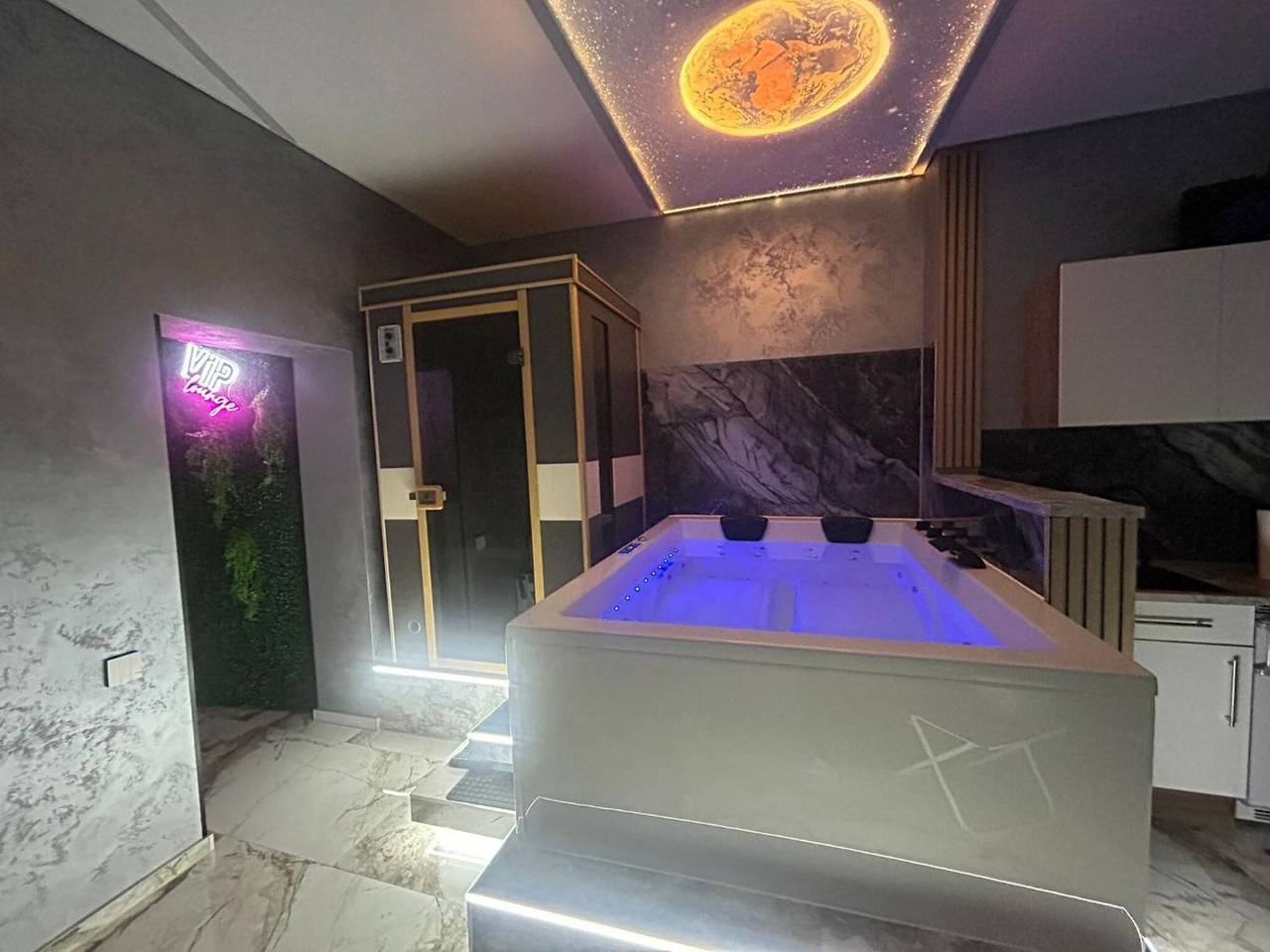Appartement entier, Appartement 'Wellness Suite Essen avec Jacuzzi' et Wi-Fi in Essen, Ruhr