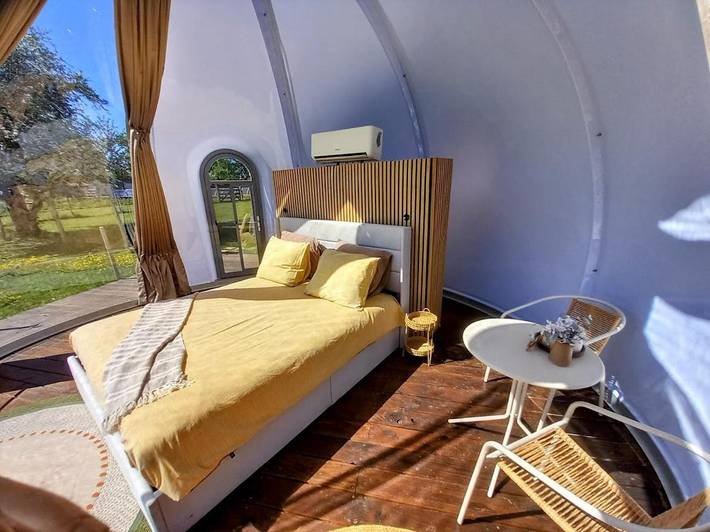 Gîte pour 2 personnes, avec jardin et terrasse ainsi que piscine et vue à Herry - 3