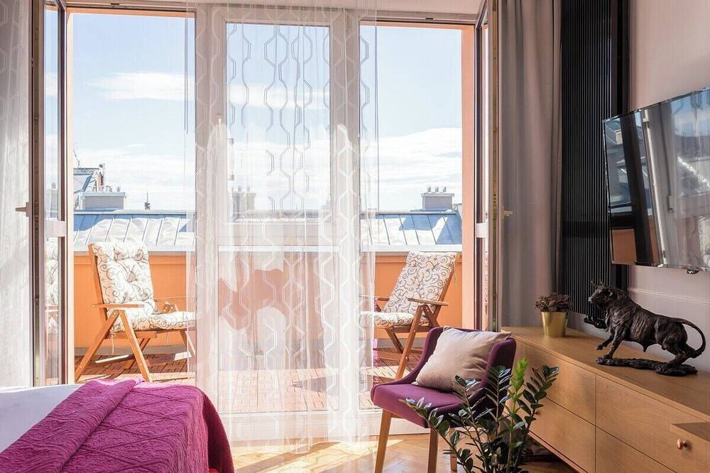 Appartement entier, Feniks Burgundy studio with a terrace in Cracovie, Petite-Pologne