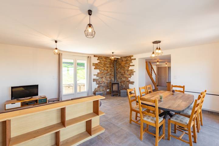 Gîte de Lucie - Climatisé avec jardin de 800 m² in Lunac, Aveyron