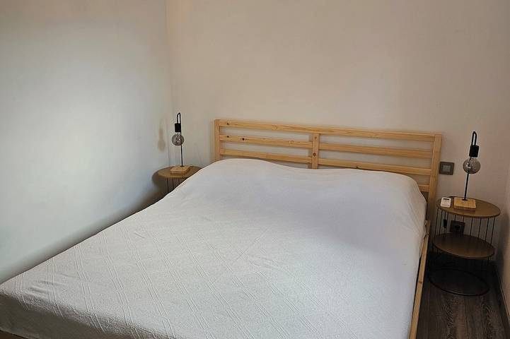 Location de vacances pour 4 personnes, avec terrasse à Le Revest-les-Eaux - 2