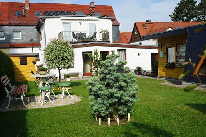 BnB für 2 Personen, mit Terrasse und Whirlpool sowie Garten und Ausblick in Pirna