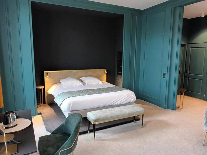 Location de vacances pour 6 personnes, avec piscine et sauna ainsi que vue et jardin à Saint-Quentin - 2