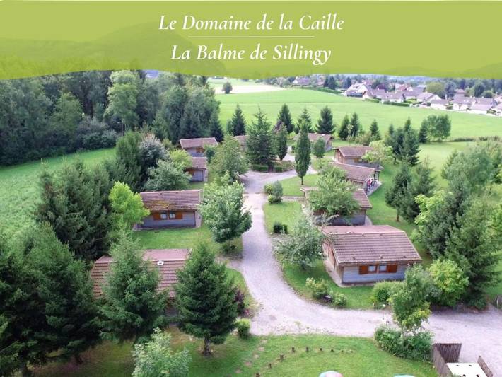 Gîte pour 4 personnes, avec Terrasse et Piscine à La Balme-de-Sillingy