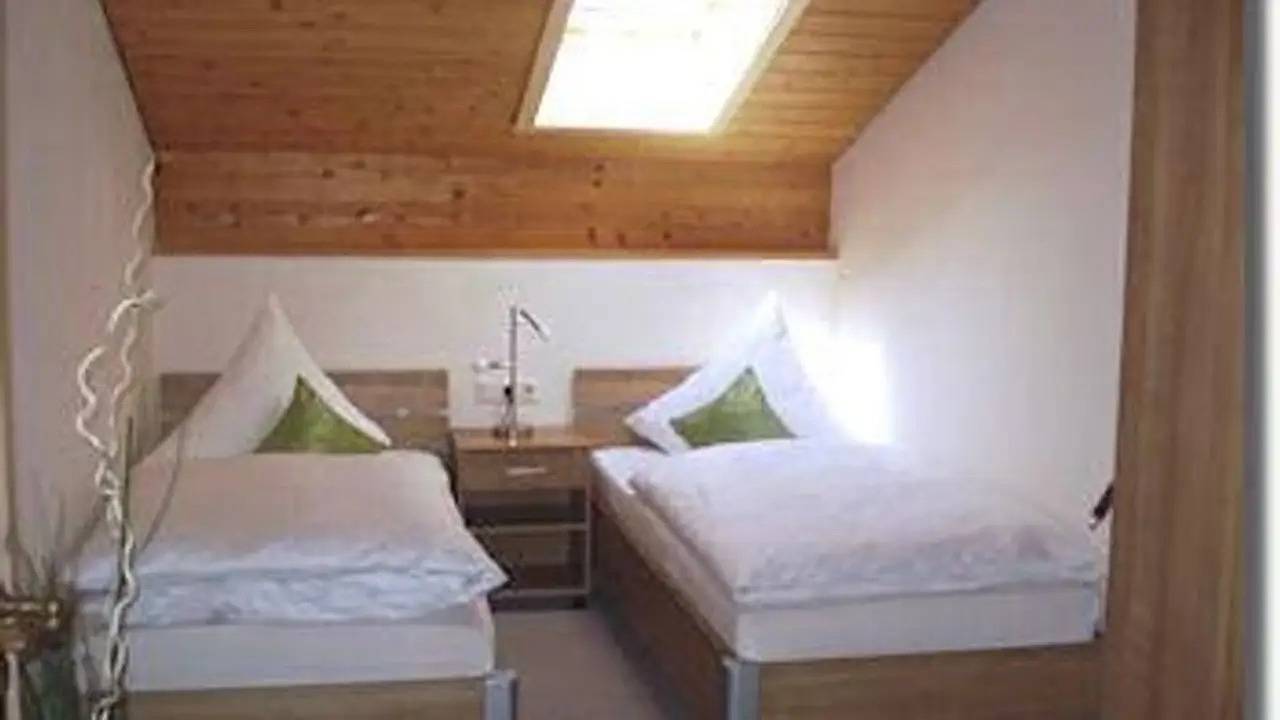 Ganze Ferienwohnung, Ferienwohnung für 2 Personen (66 m²) in Unterammergau in Unterammergau, Bayerische Alpen
