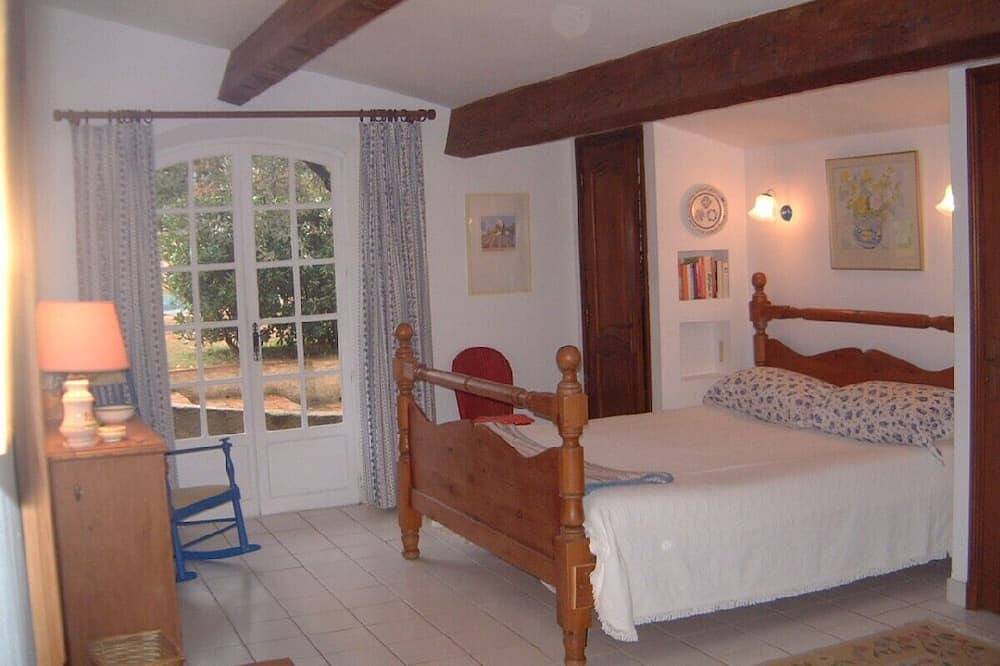 Landhaus in Weingärten nahe St Tropez. Verfügbarkeit im schönen Juni 2009! in Ramatuelle, Mittelmeerküste (Frankreich)