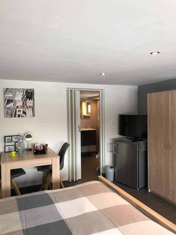 Chambre d’hôte pour 3 personnes, avec vue et jardin dans La Reid