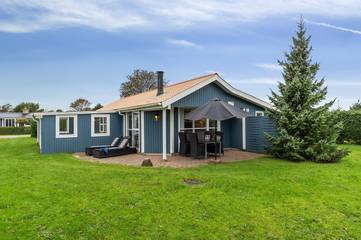 Ferienhaus für 6 Personen, mit Garten und Terrasse in Øster Hurup