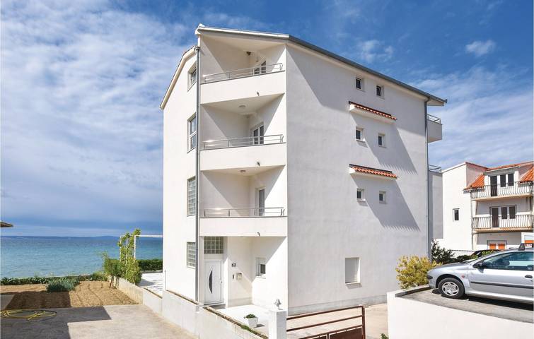 Ferienwohnung für 5 Personen, mit Terrasse in Podstrana - 2