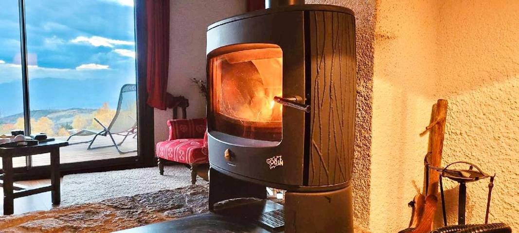 Gîte pour 6 personnes, avec vue et terrasse, animaux acceptés à Égat - 4