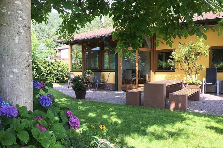 Ferienwohnung für 4 Personen, mit Sauna und Garten in Bruchweiler-Bärenbach