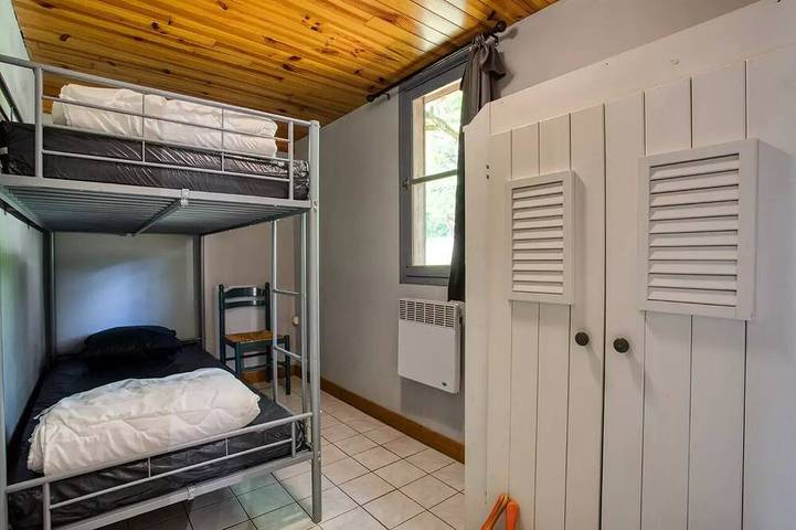 Gîte pour 9 personnes, avec terrasse à Peyrillac-et-Millac - 3