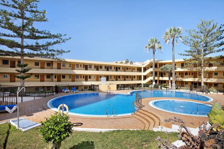 Holiday rental for 4 people, with Balcony and Garden as well as Children pool in Playa de las Américas