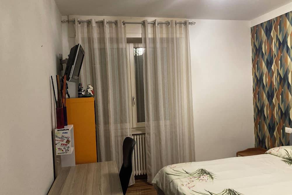 House with private pool x families and companies in Caprino Veronese, Gardasee-Berge