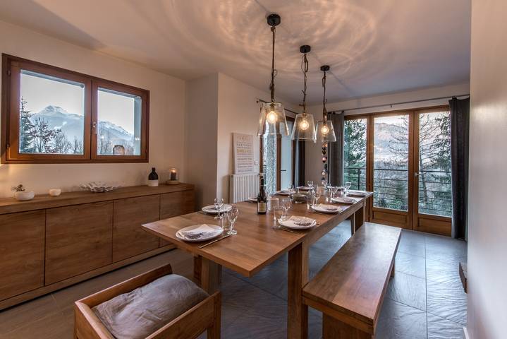 Chalet pour 10 personnes, avec balcon et jardin sur le Lac d'Annecy - 2
