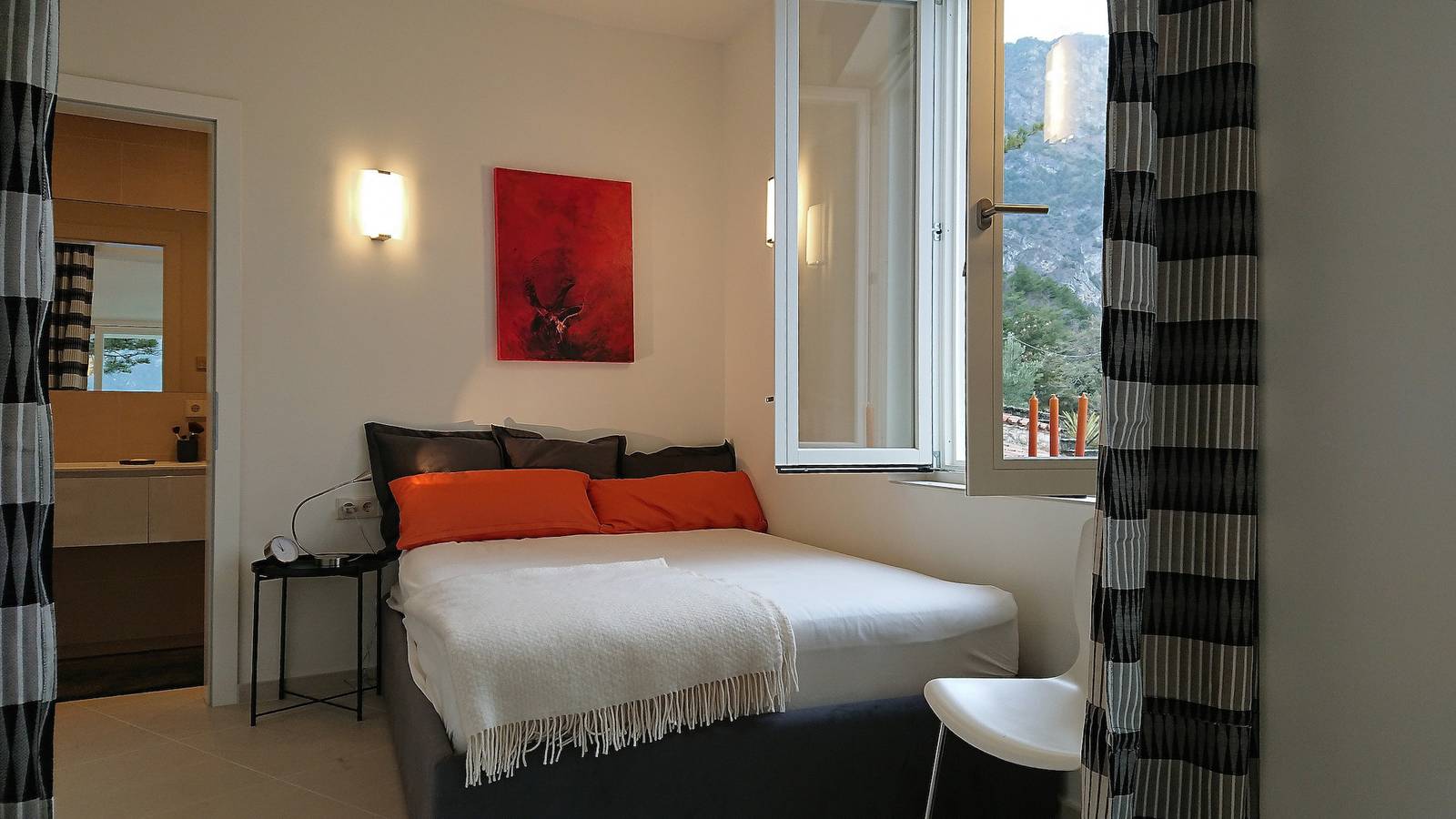 Villa Abetaia With Pool And Lake View in Tremosine, Prealpi Gardesane