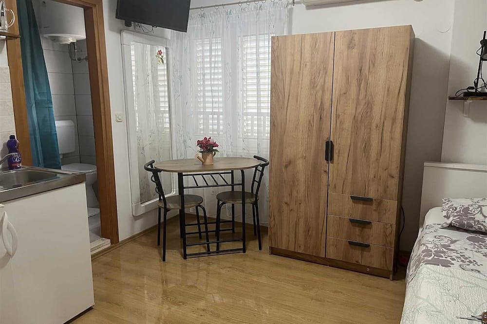 Ganze Wohnung, Matana Pomena - Studio mit Parkblick in Pomena, Mljet